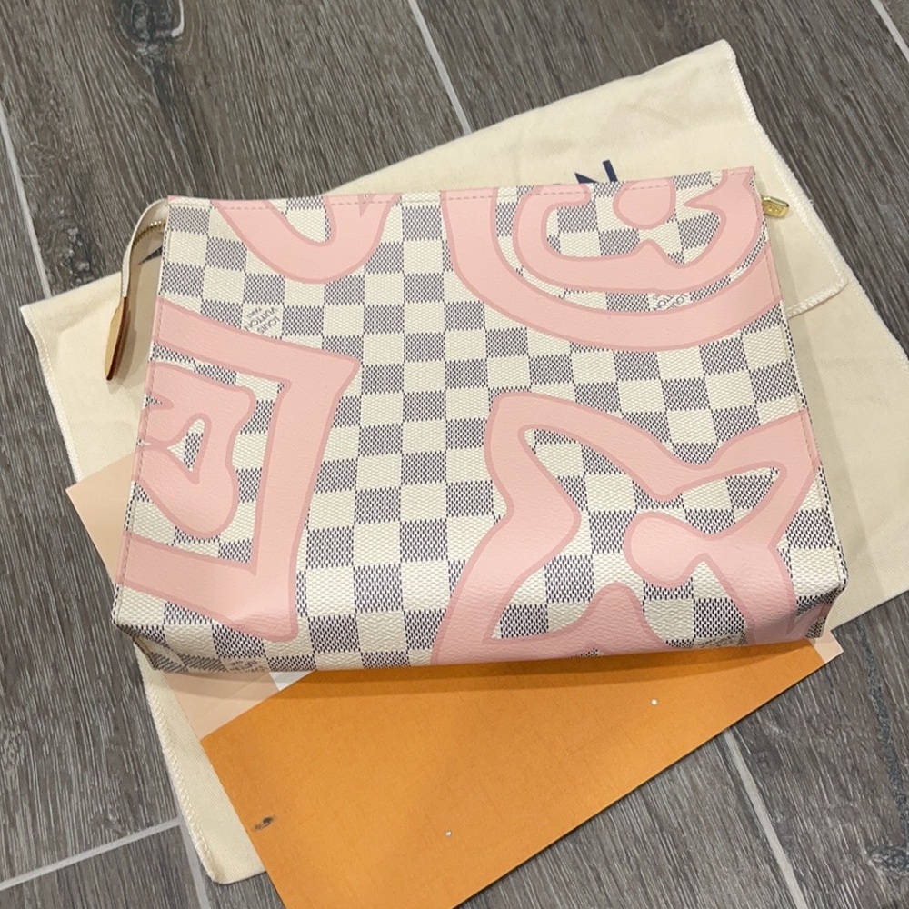 Louis Vuitton Toilet